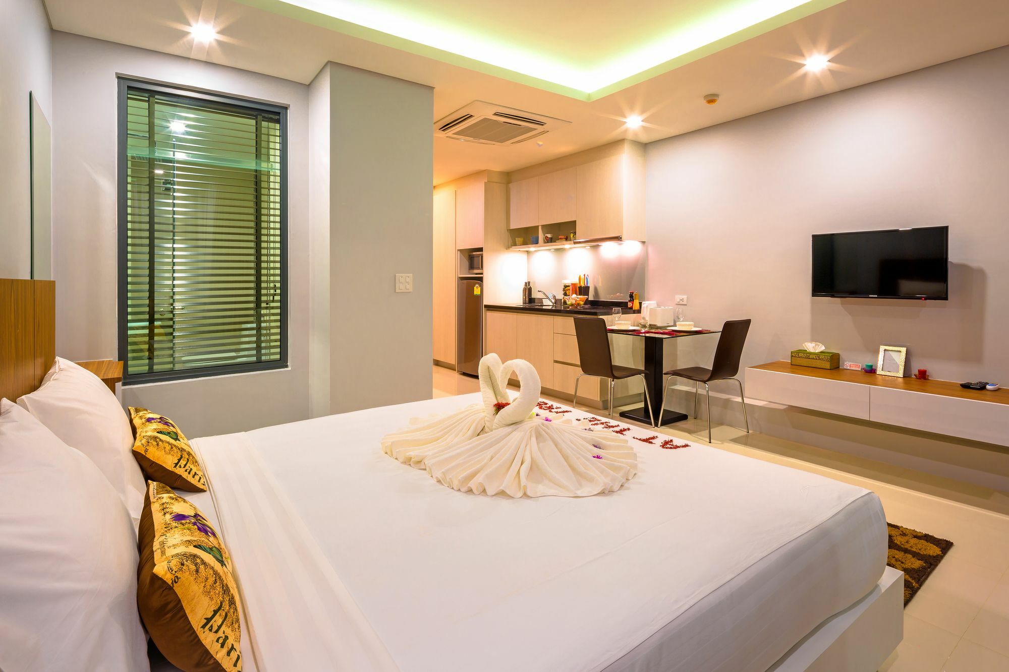 At The Tree Phuket Aparthotel Rawai Exterior foto